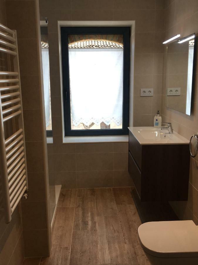 Torre De La Ferreria Apartman Tona Kültér fotó